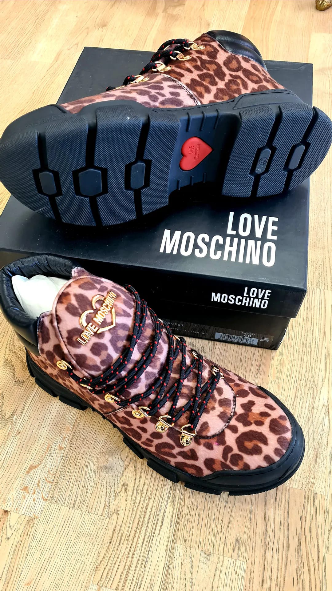 LOVE MOSCHINO obuv